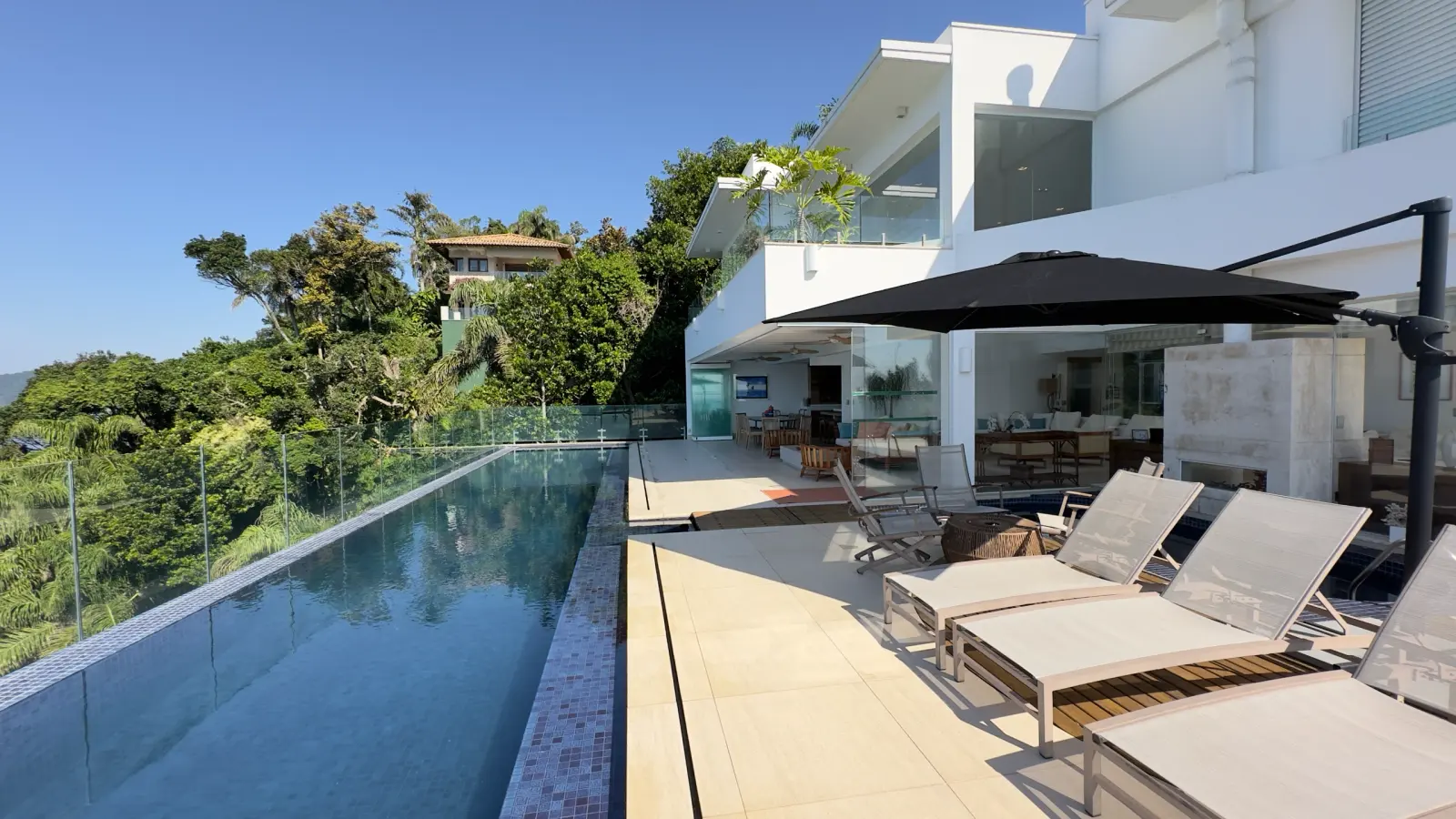 Área externa 4 — Iporanga, Guarujá, para temporada, Casa