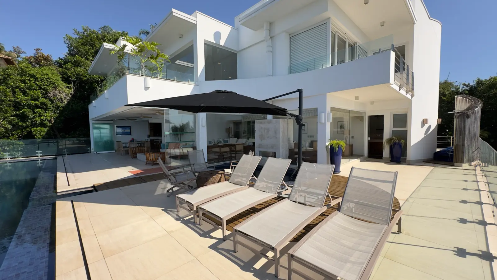 Área externa 3 — Iporanga, Guarujá, para temporada, Casa