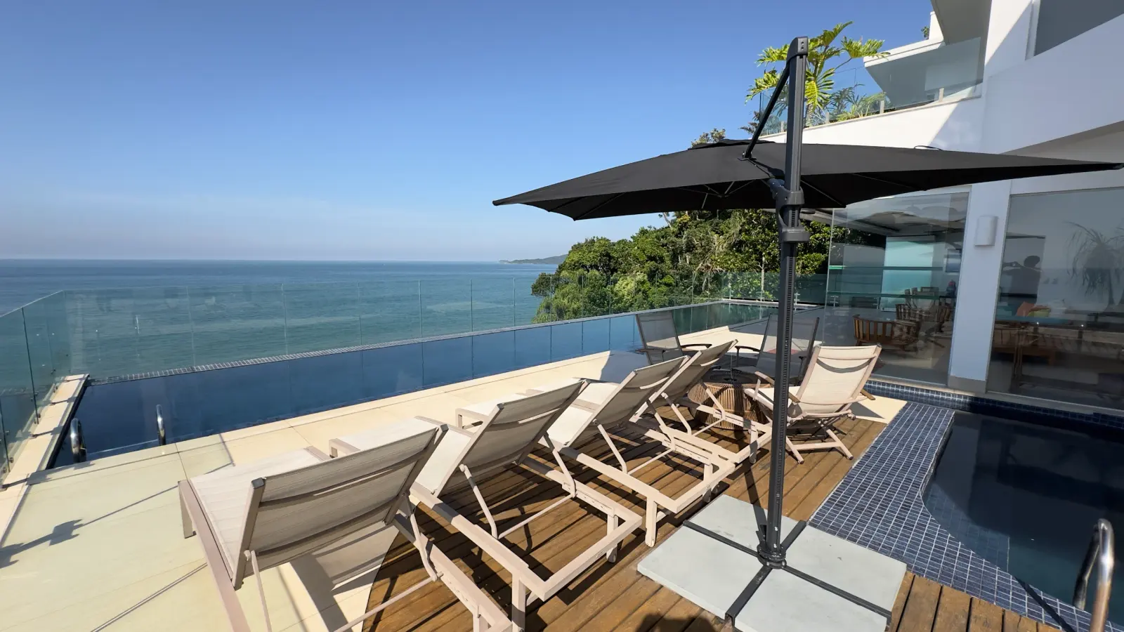 Área externa 2 — Iporanga, Guarujá, para temporada, Casa