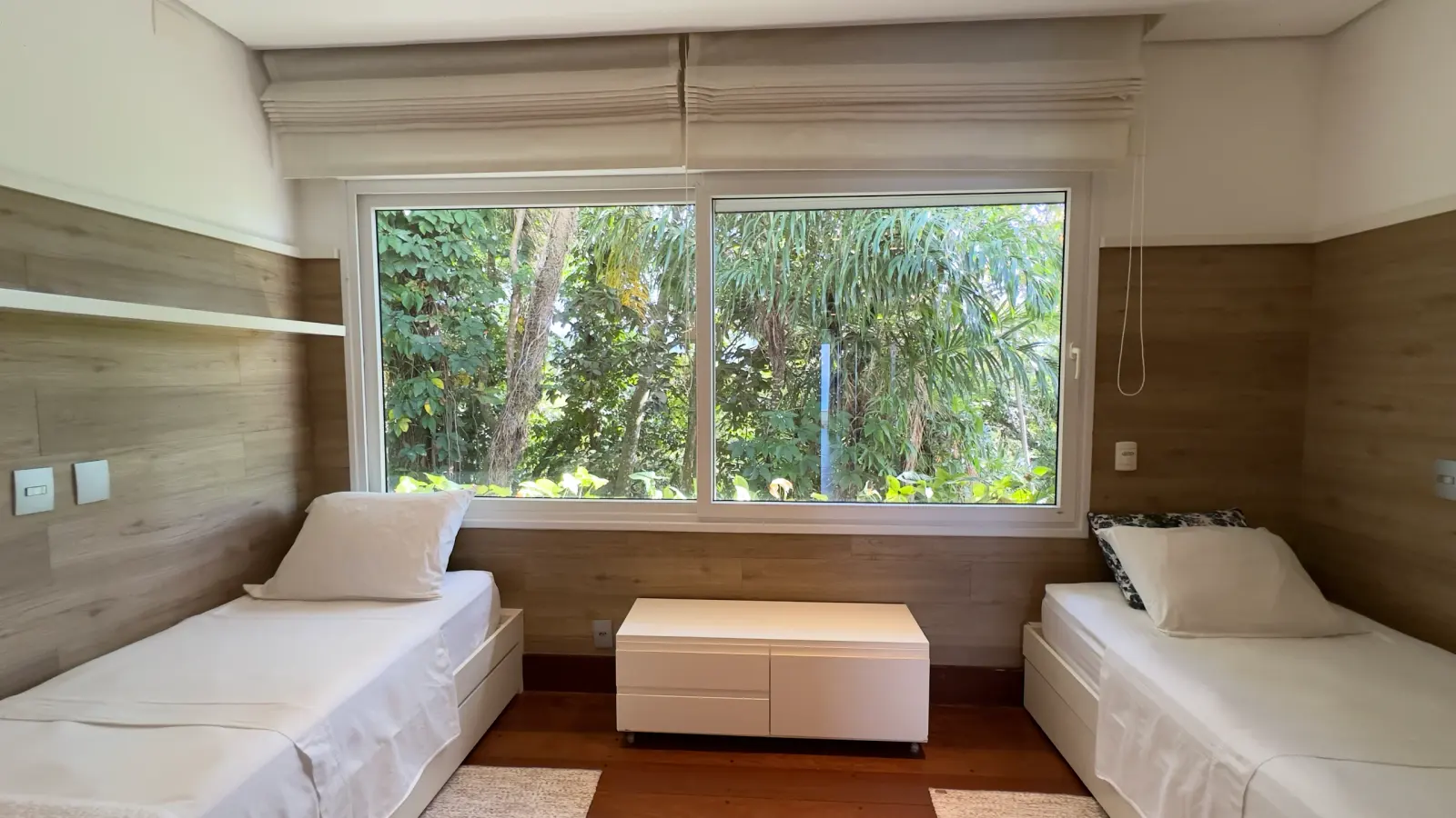 Suíte 9 — Iporanga, Guarujá, para temporada, Casa