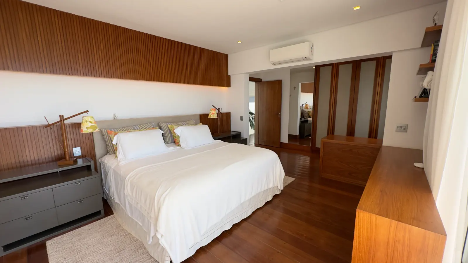 Suíte 10 — Iporanga, Guarujá, para temporada, Casa