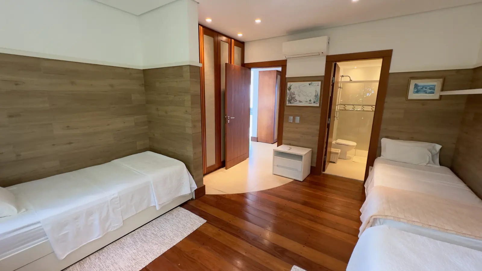 Suíte 7 — Iporanga, Guarujá, para temporada, Casa