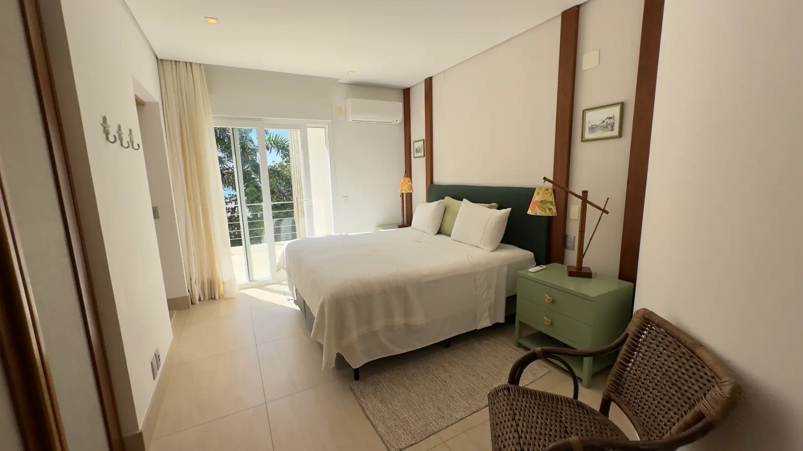 Suíte 15 — Iporanga, Guarujá, para temporada, Casa