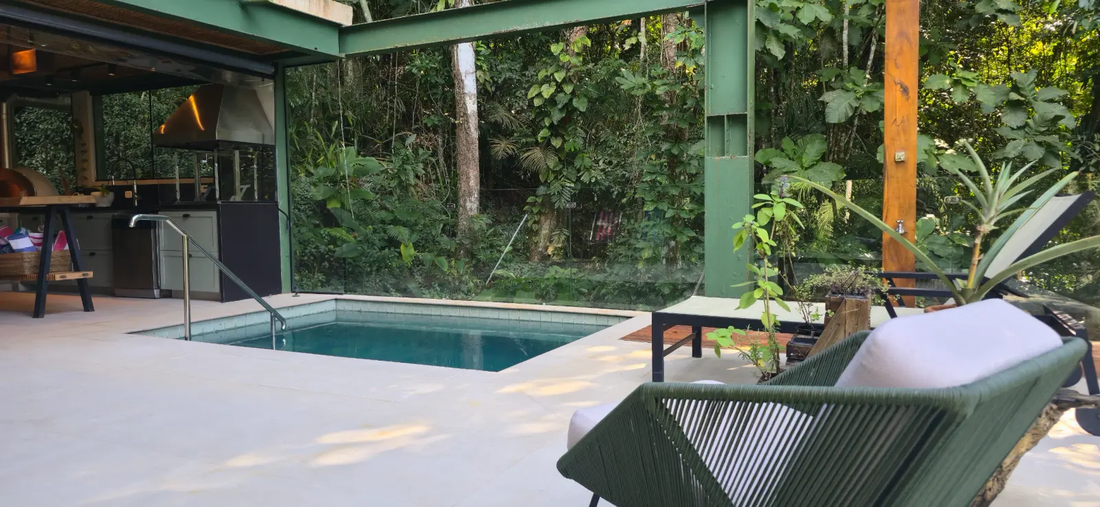Área externa 9 — Iporanga, Guarujá, para temporada, Casa