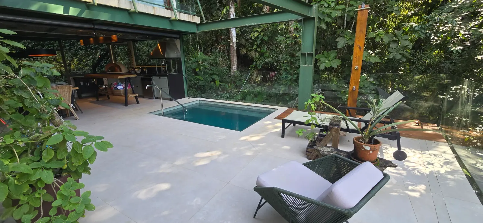 Área externa 8 — Iporanga, Guarujá, para temporada, Casa