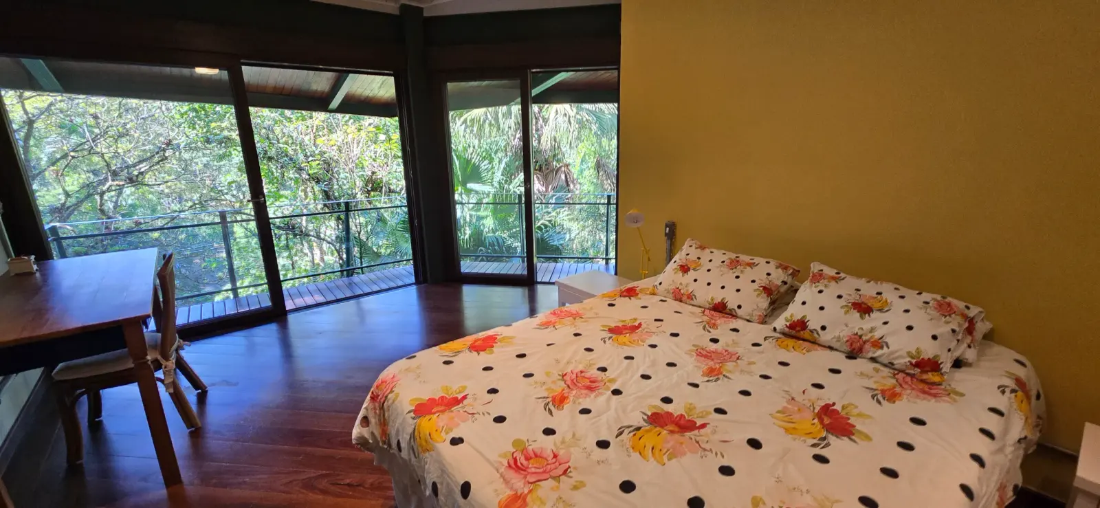 Suíte 6 — Iporanga, Guarujá, para temporada, Casa