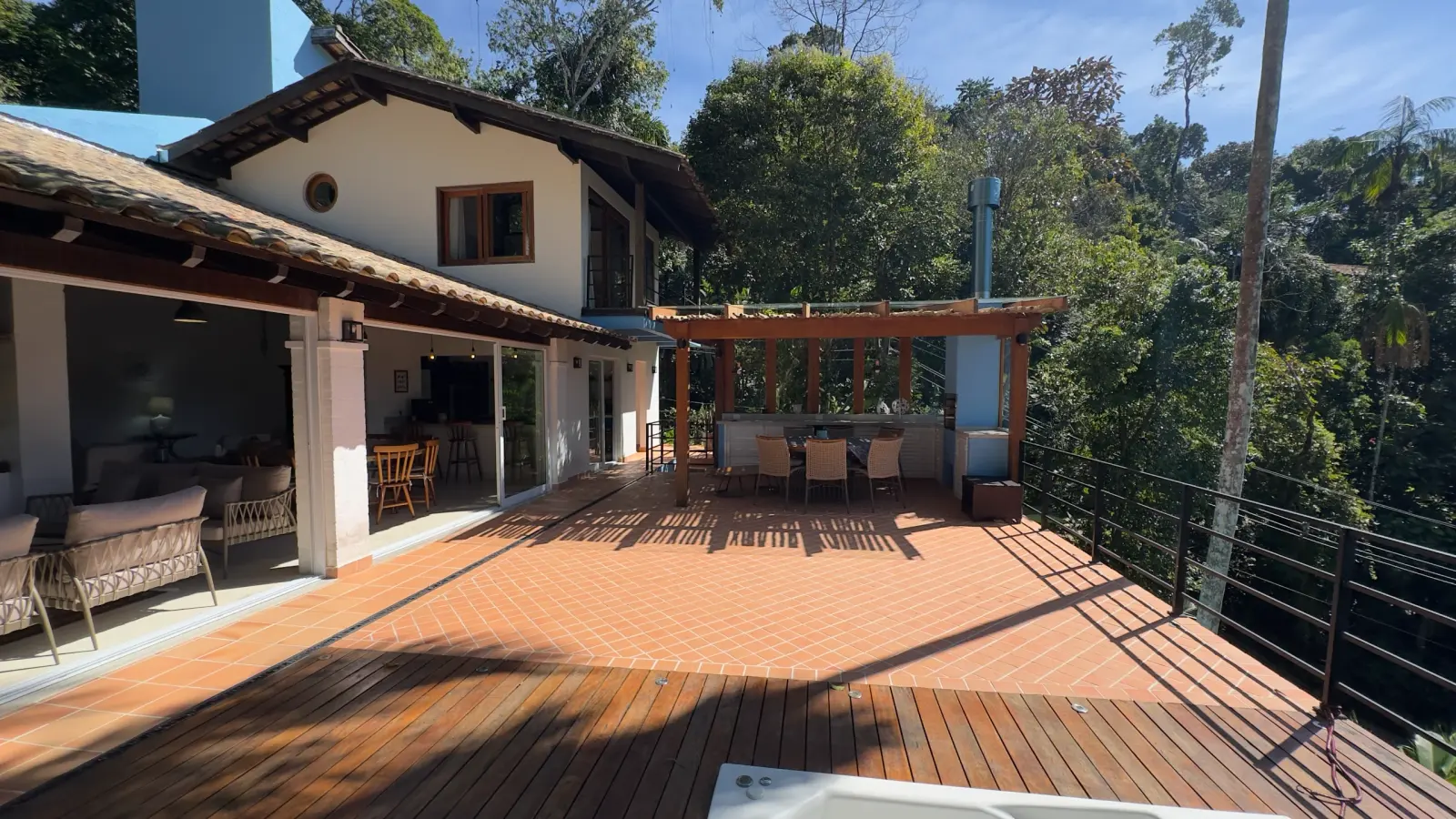 Casa para relaxar no condominio São Pedro (8)