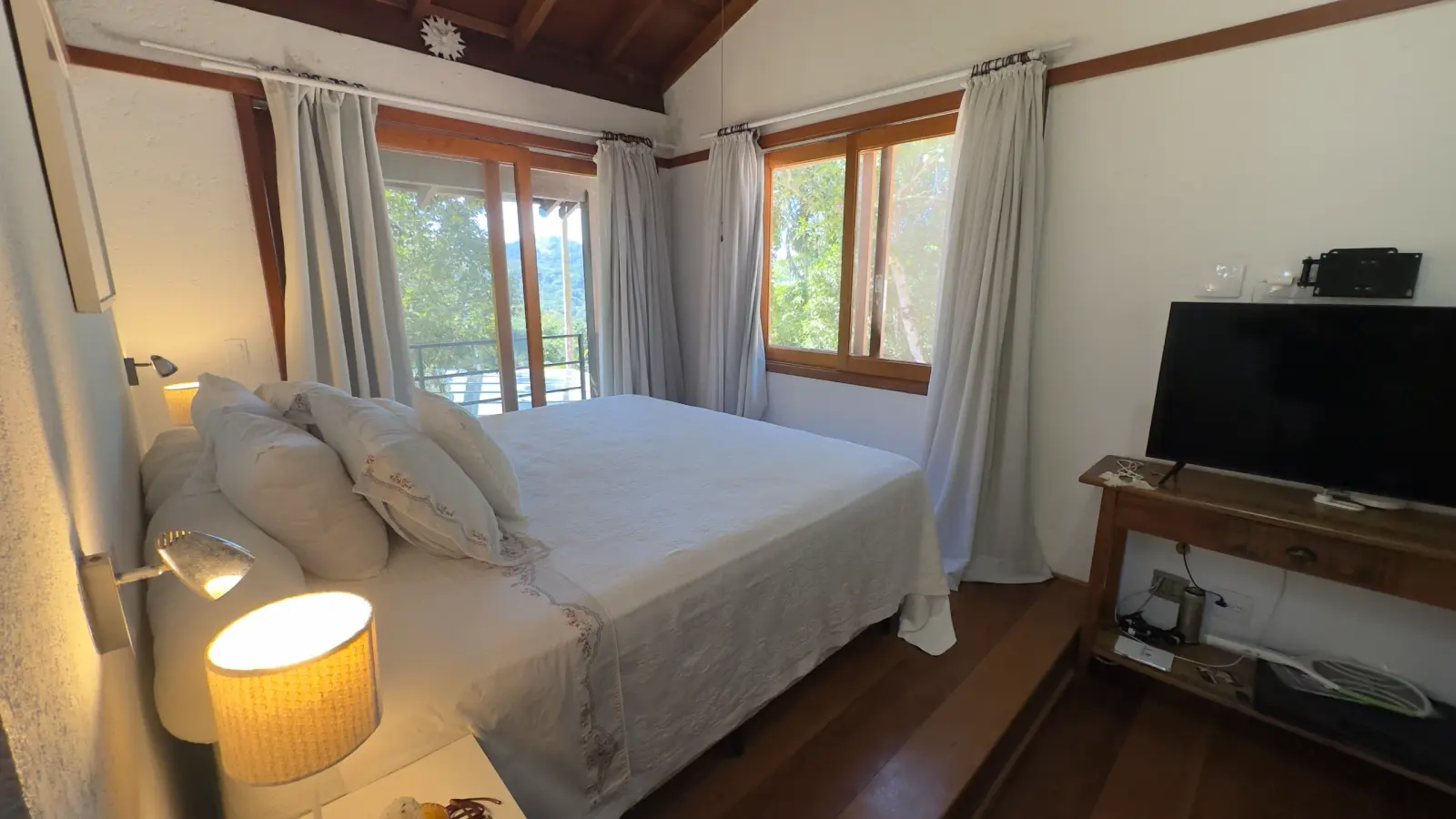 Casa para relaxar no condominio São Pedro (46)