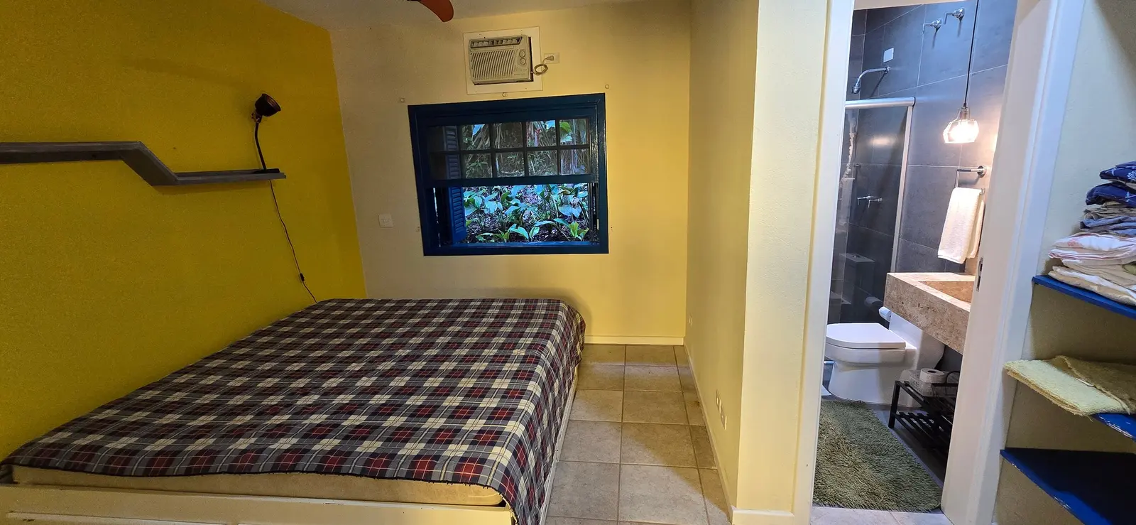 Suíte 6 — Iporanga, Guarujá, para temporada, Casa
