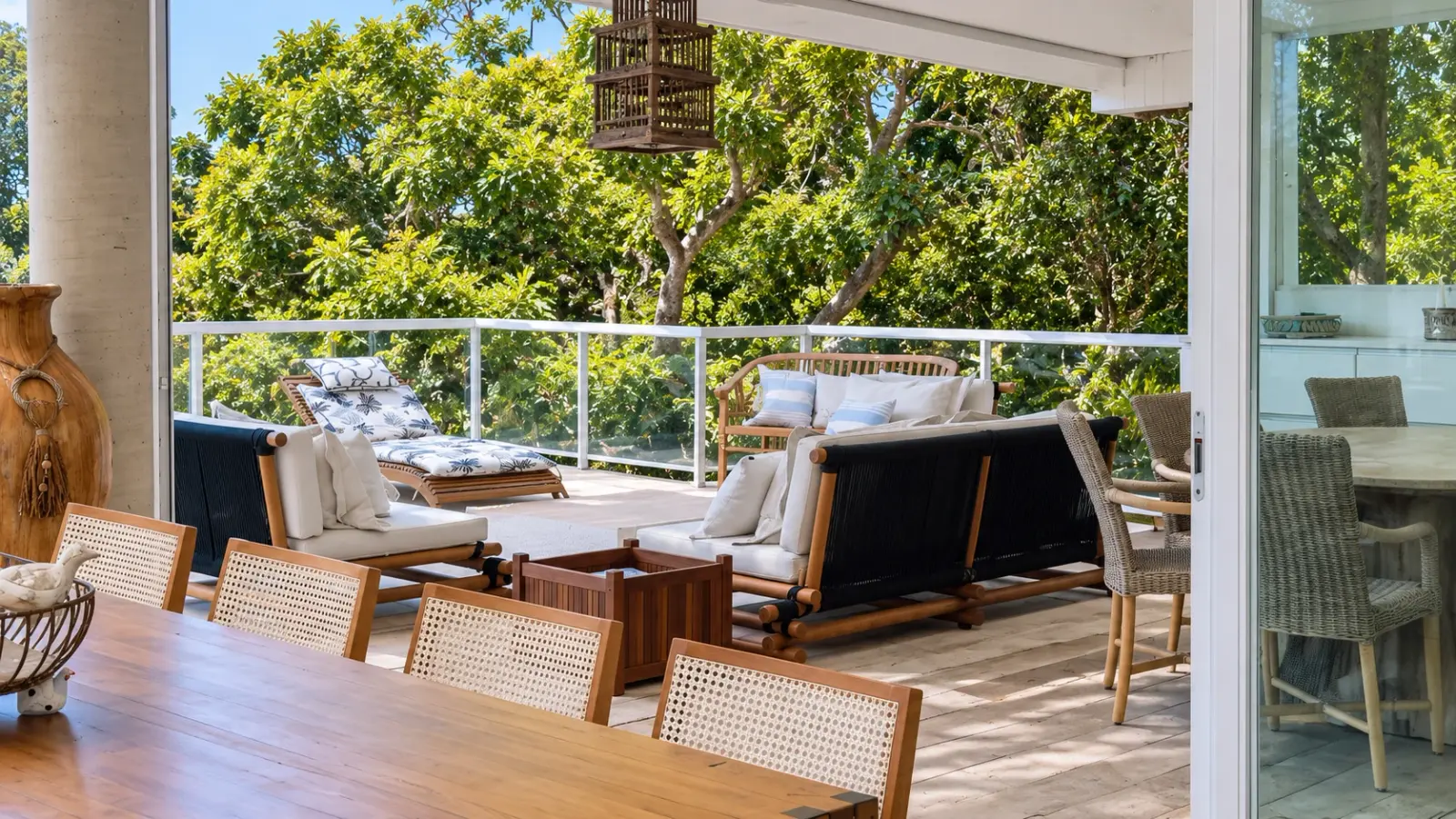 Casa para aluguel anual no condominio Iporanga (29)