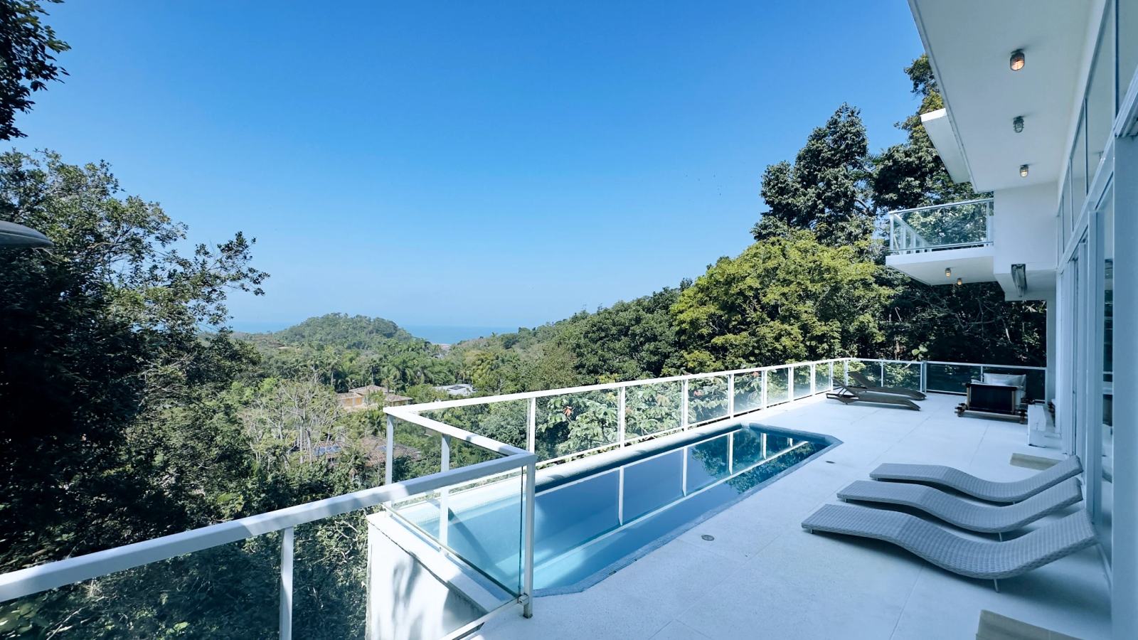 Casa no Condominio Iporanga com Vista para o Mar para Aluguel Anual (3)