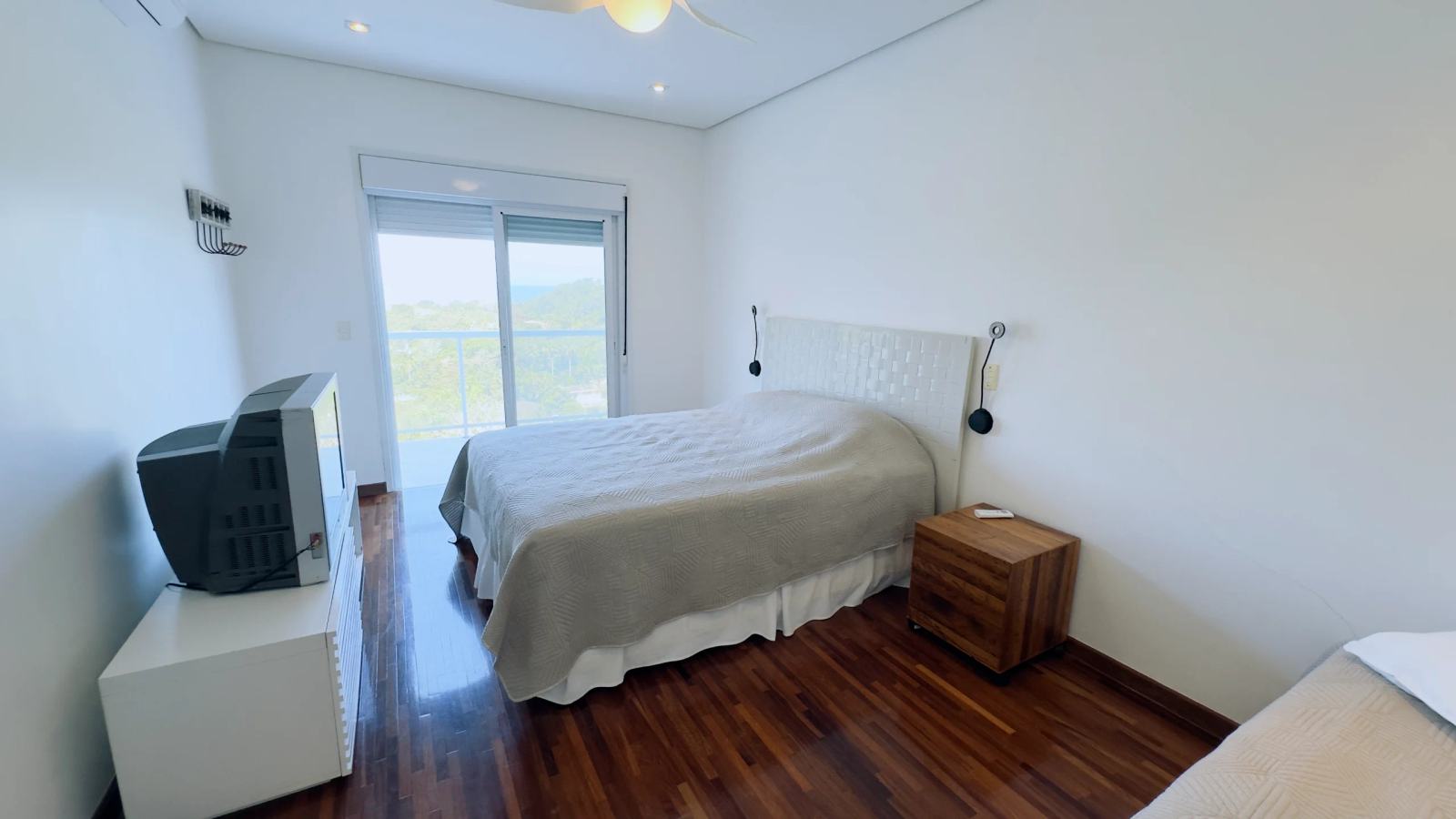 Casa no Condominio Iporanga com Vista para o Mar para Aluguel Anual (26)