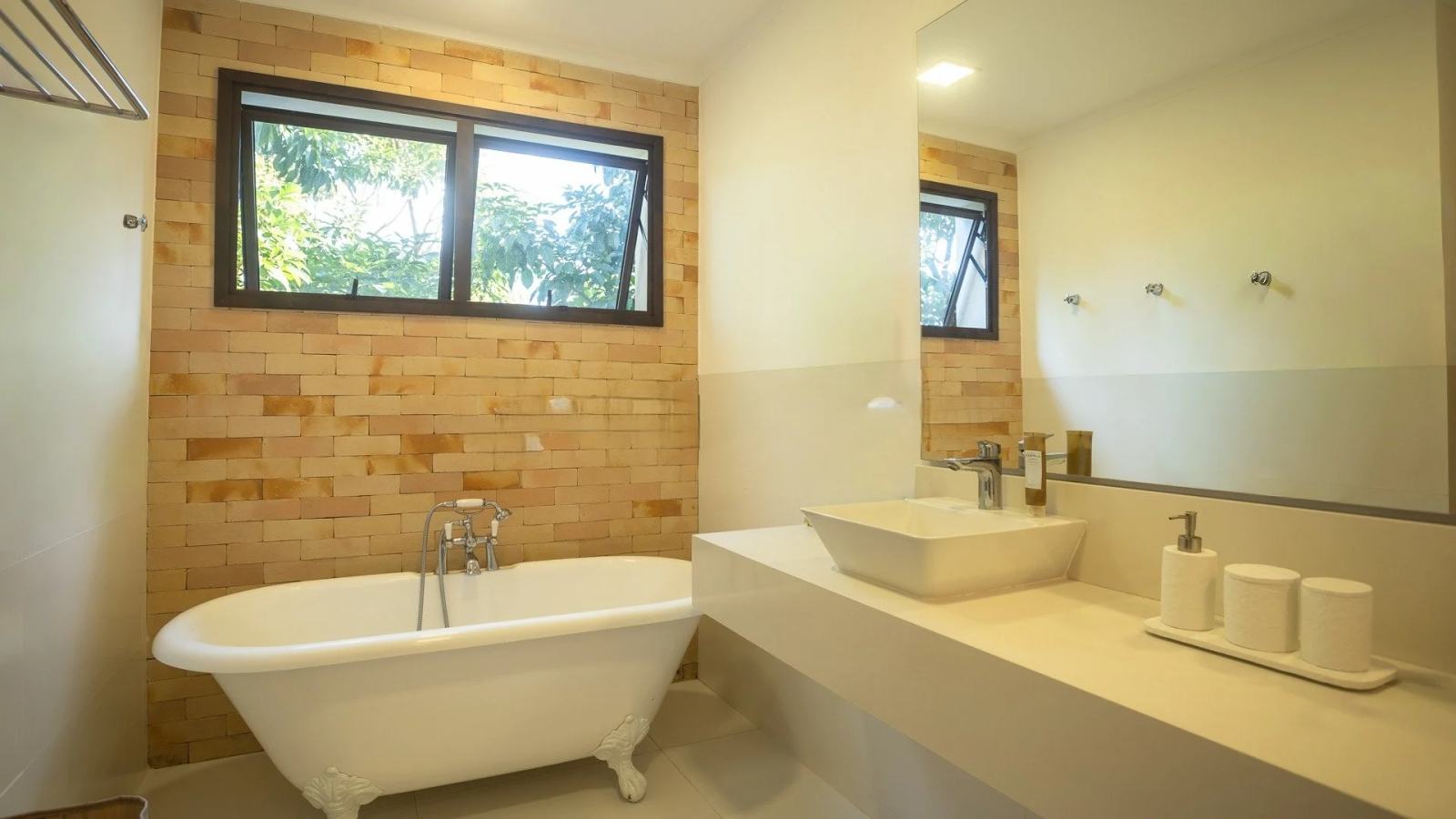 Imóveis no condominio fazenda boa vista fase 2 5 suites venda e locação casa (9)