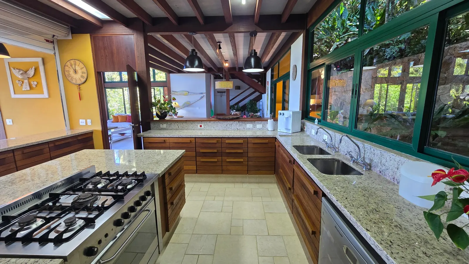 Área de serviço 1 — Taguaíba, Guarujá, à venda e para locação, Casa