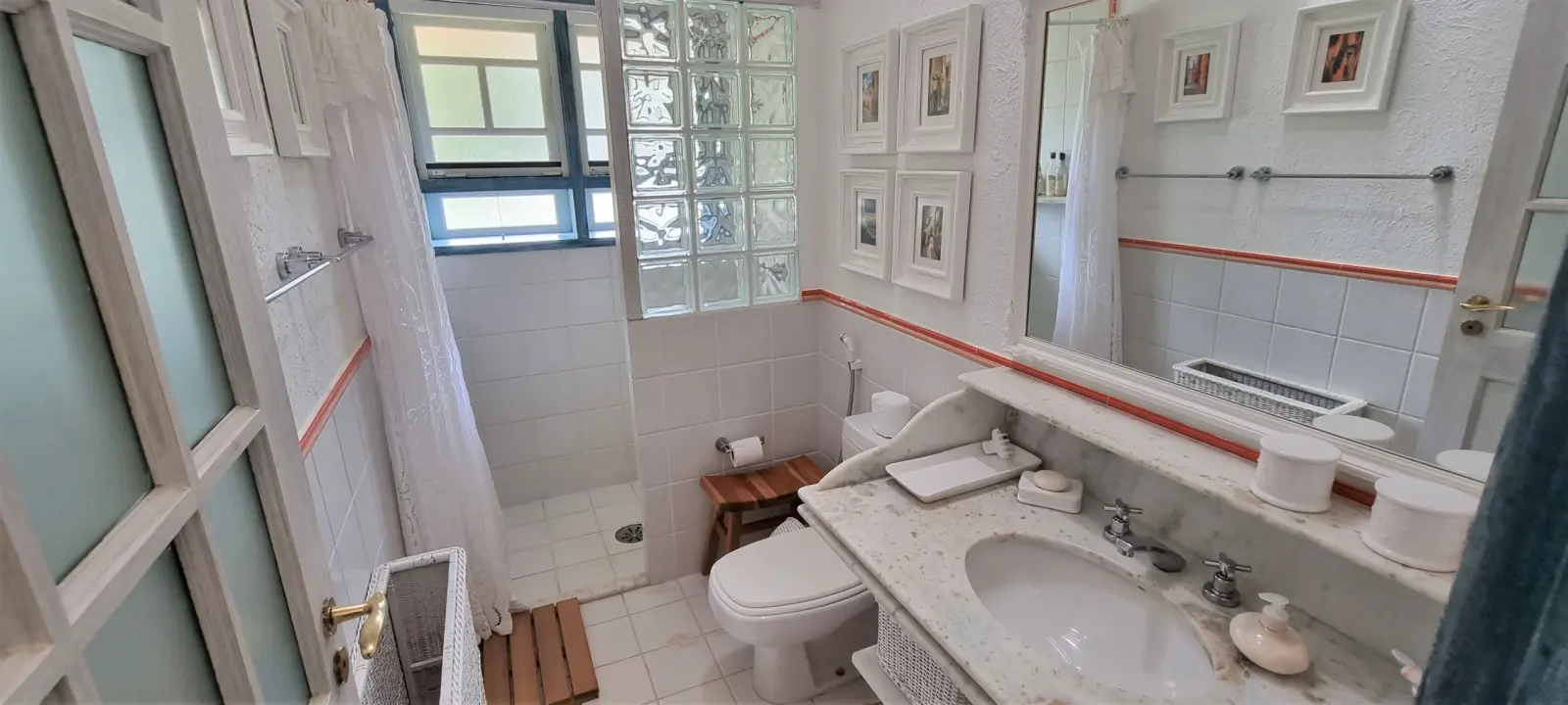 Suíte 11 — Iporanga, Guarujá, para temporada, Casa