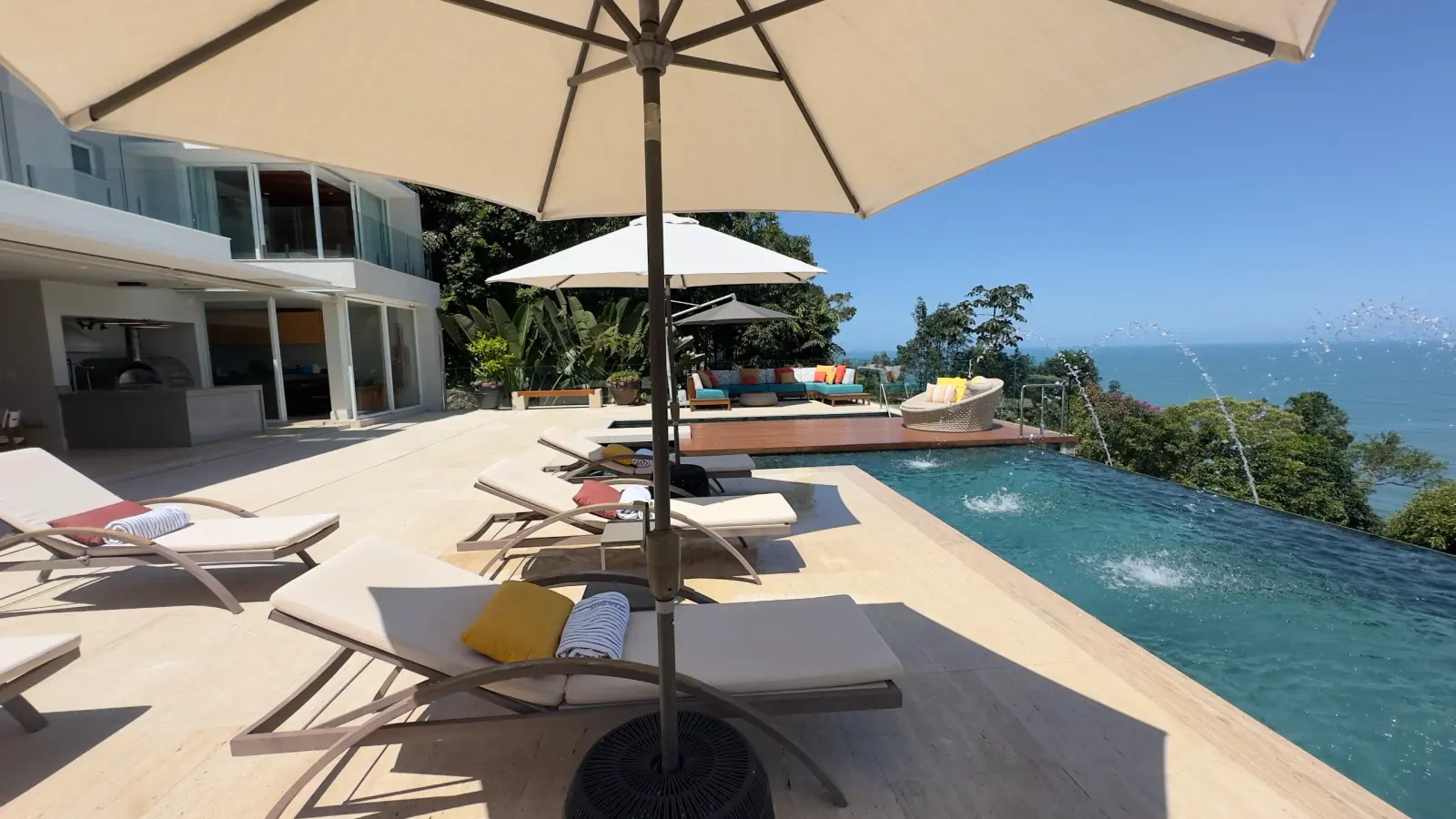 Área externa 18 — Taguaíba, Guarujá, para temporada, Casa