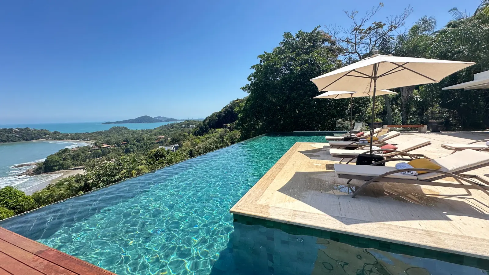 Área externa 24 — Taguaíba, Guarujá, para temporada, Casa