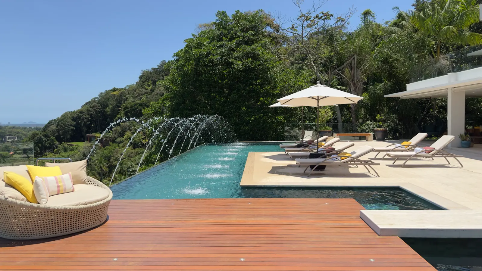 Área externa 10 — Taguaíba, Guarujá, para temporada, Casa