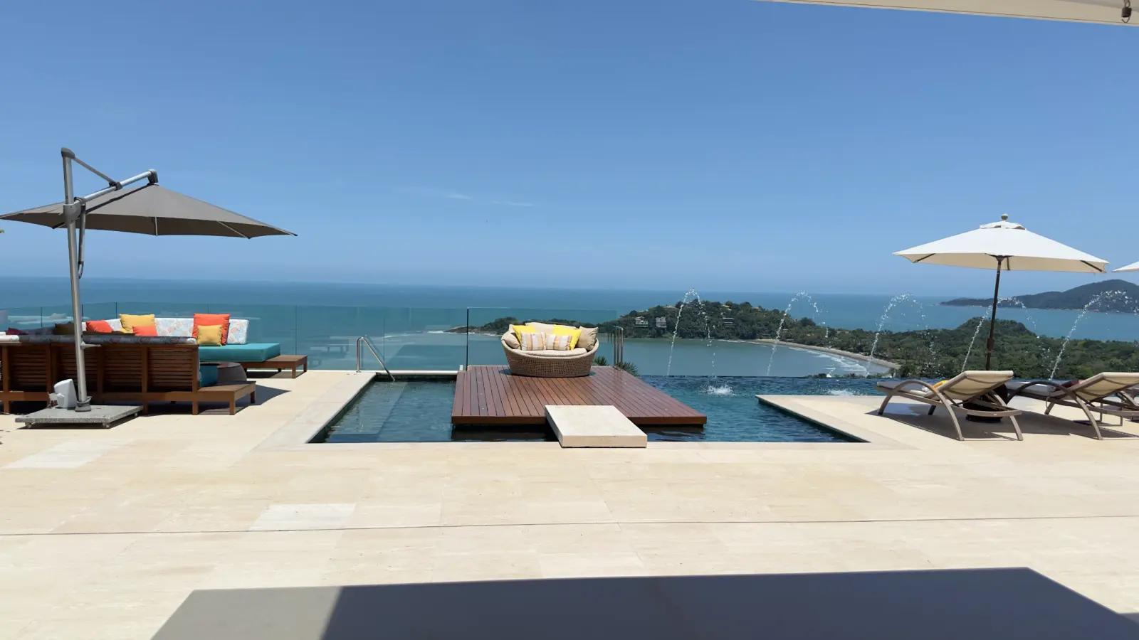 Área externa 8 — Taguaíba, Guarujá, para temporada, Casa