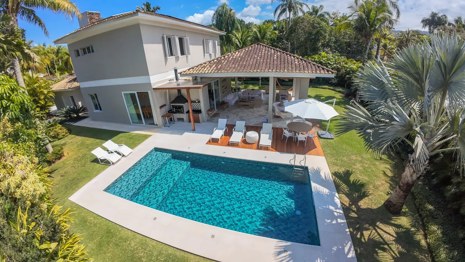 Área externa 2 — Iporanga, Guarujá, para temporada, Casa