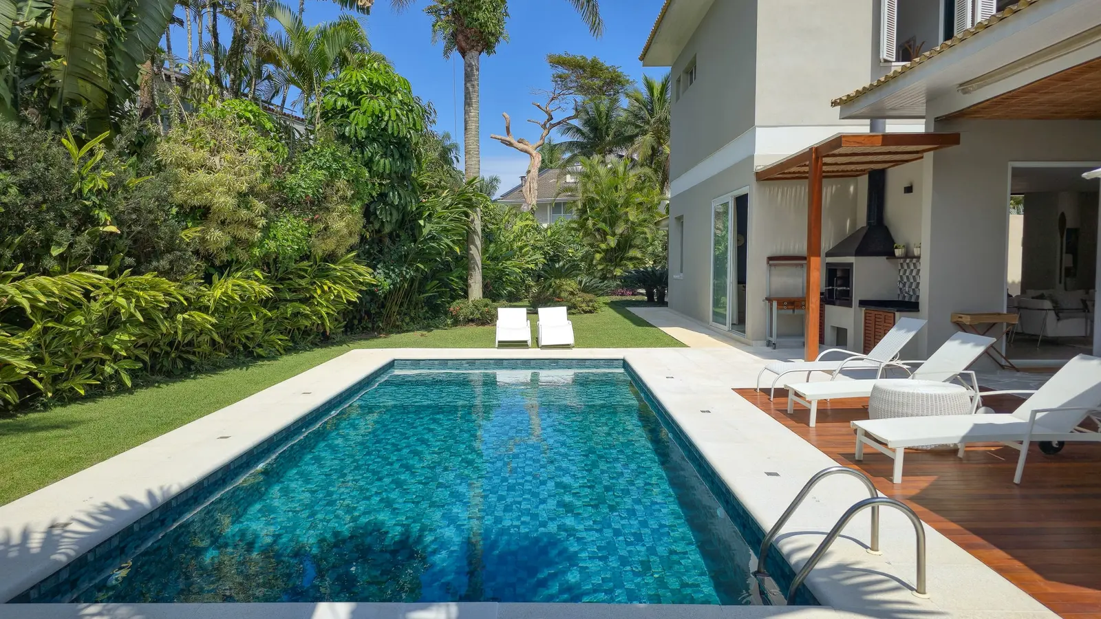 Área externa 30 — Iporanga, Guarujá, para temporada, Casa