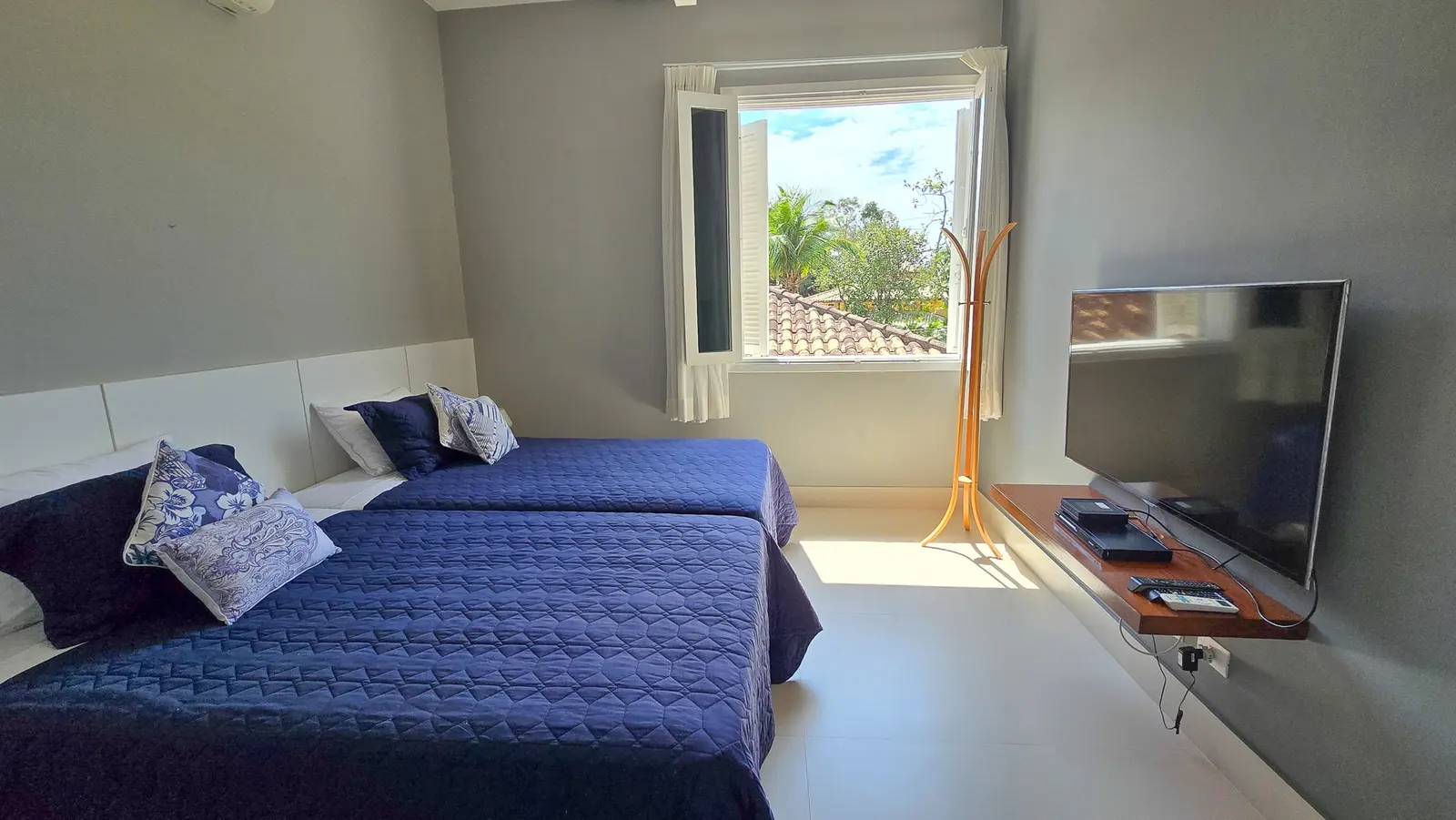 Suíte 9 — Iporanga, Guarujá, para temporada, Casa