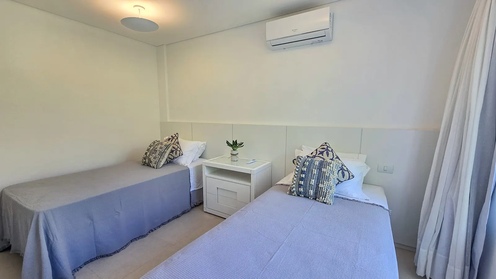 Suíte 1 — Iporanga, Guarujá, para temporada, Casa