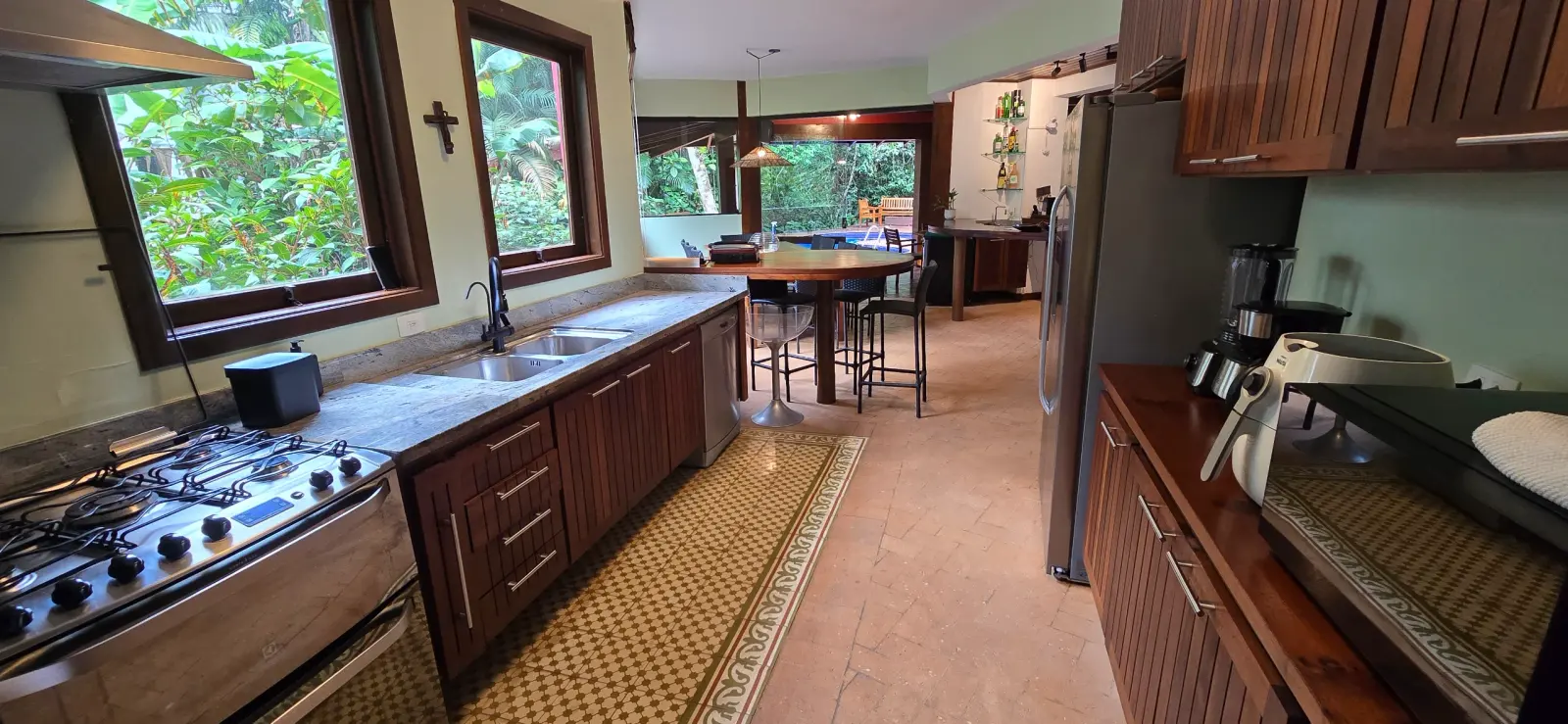 Área de serviço — Iporanga, Guarujá, para temporada, Casa