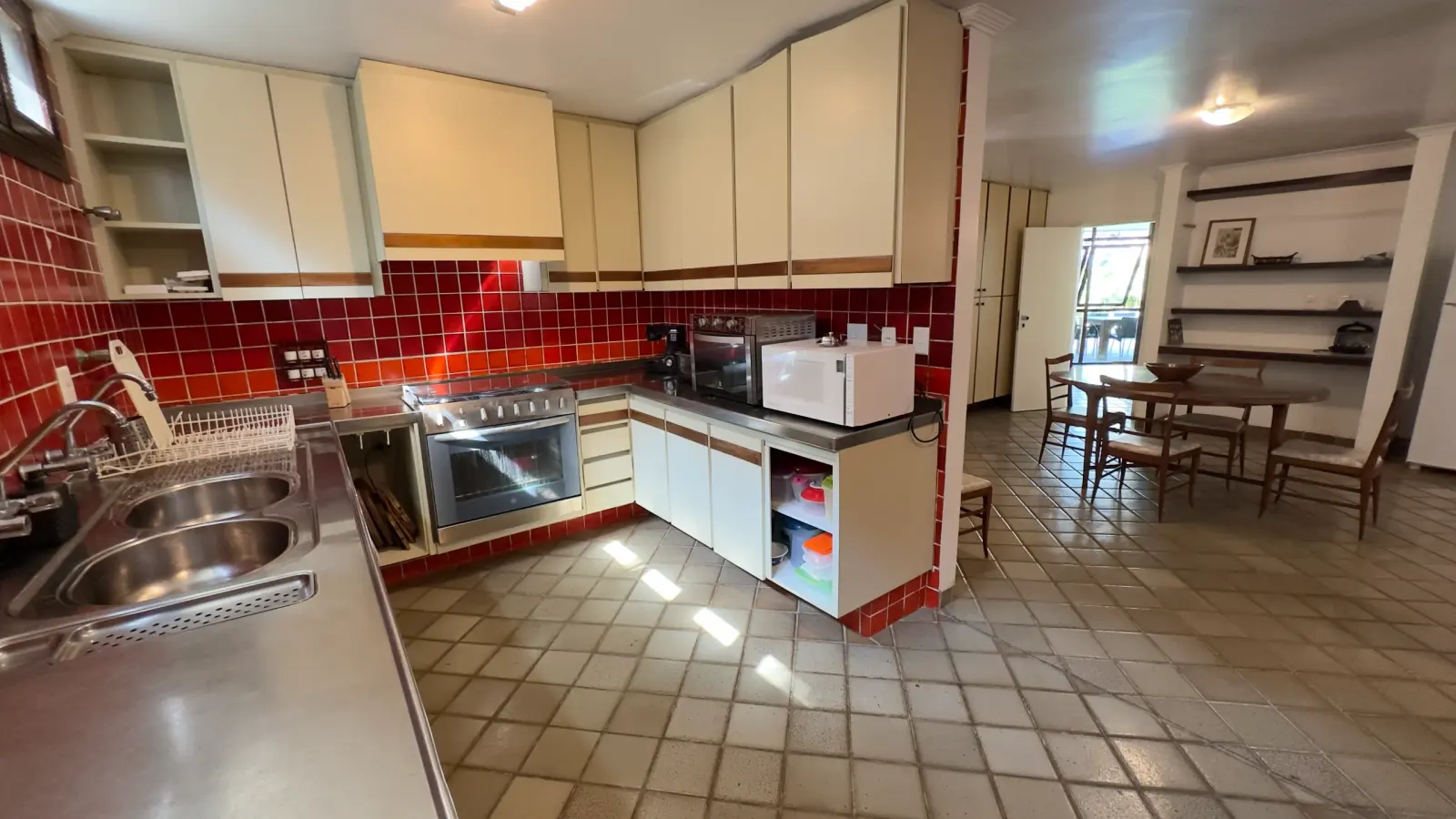 Casa no condominio Iporanga praia de São Pedro para locação temporada (21)