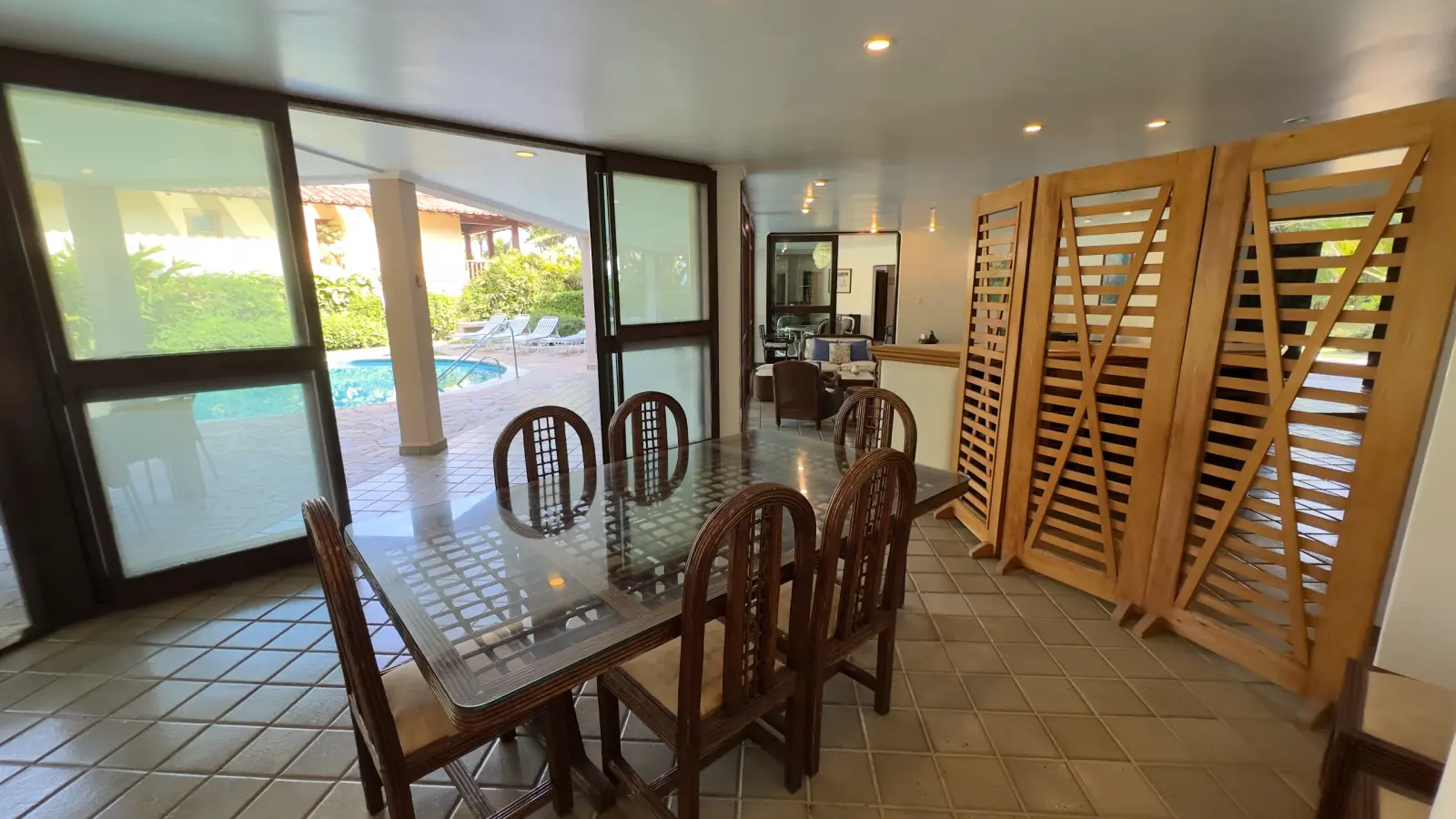 Casa no condominio Iporanga praia de São Pedro para locação temporada (14)