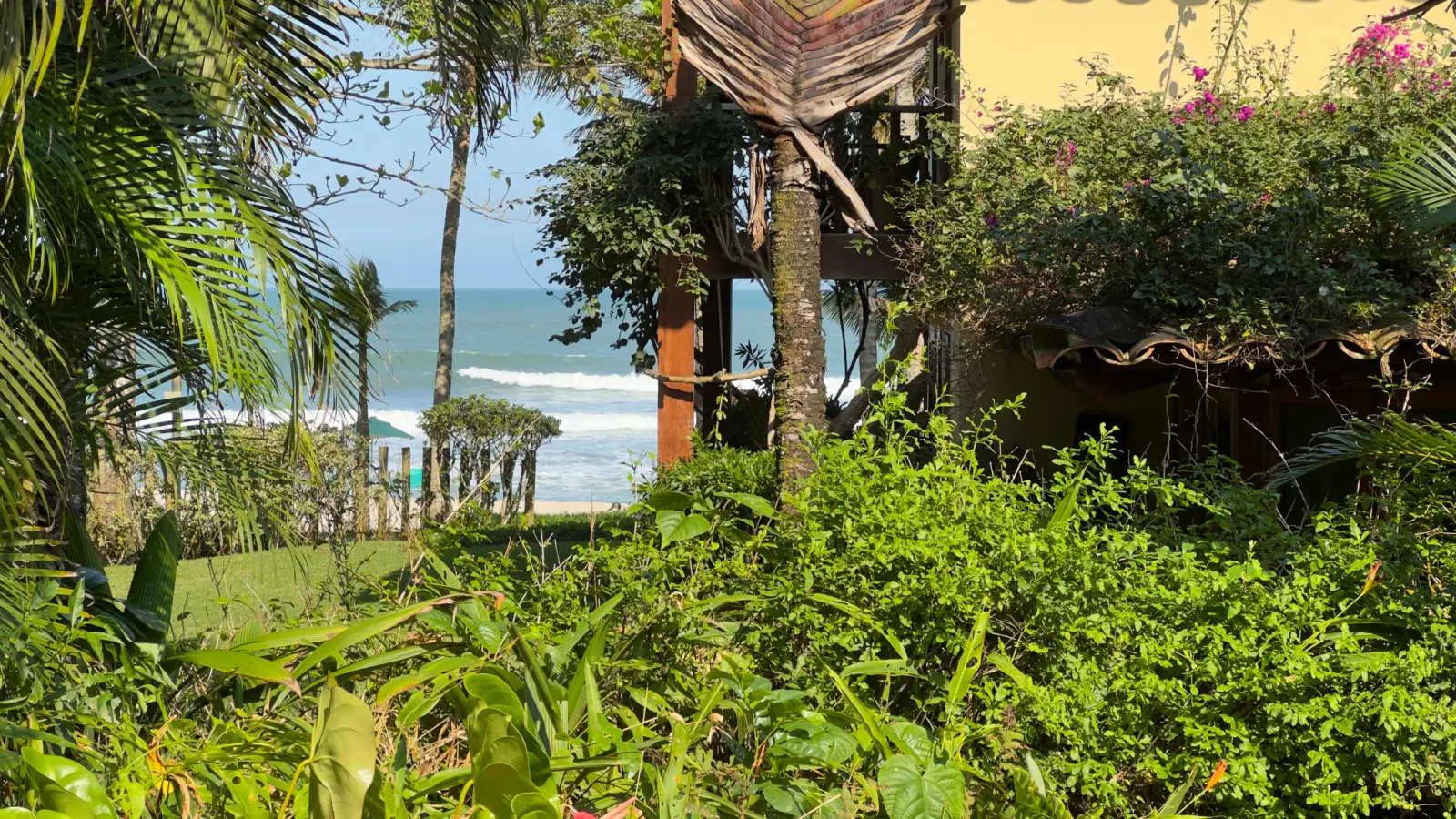 Casa no condominio Iporanga praia de São Pedro para locação temporada (11)