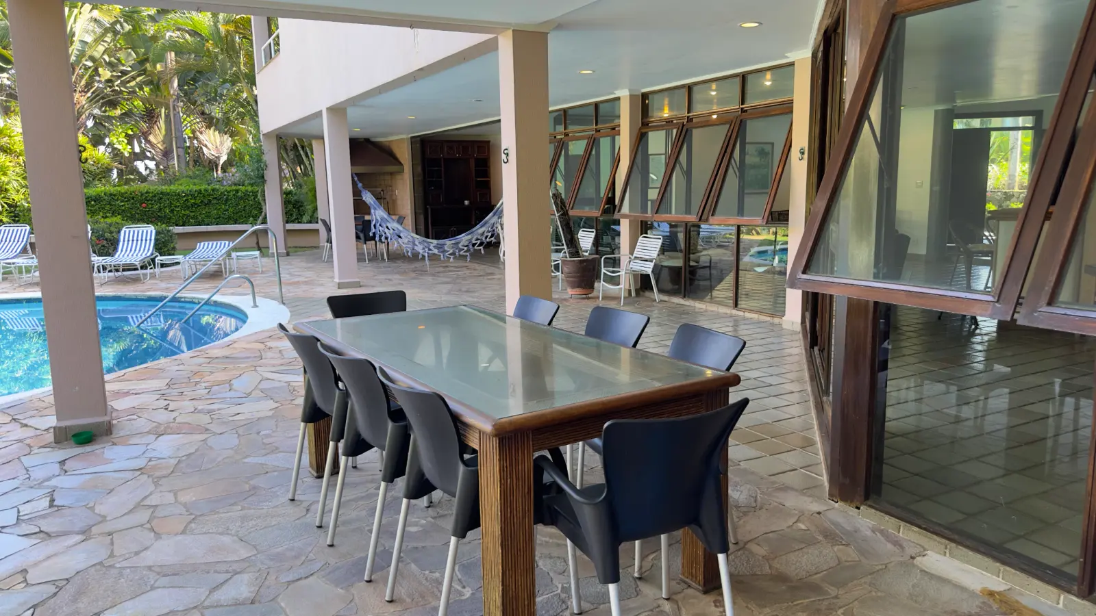 Casa no condominio Iporanga praia de São Pedro para locação temporada (13)