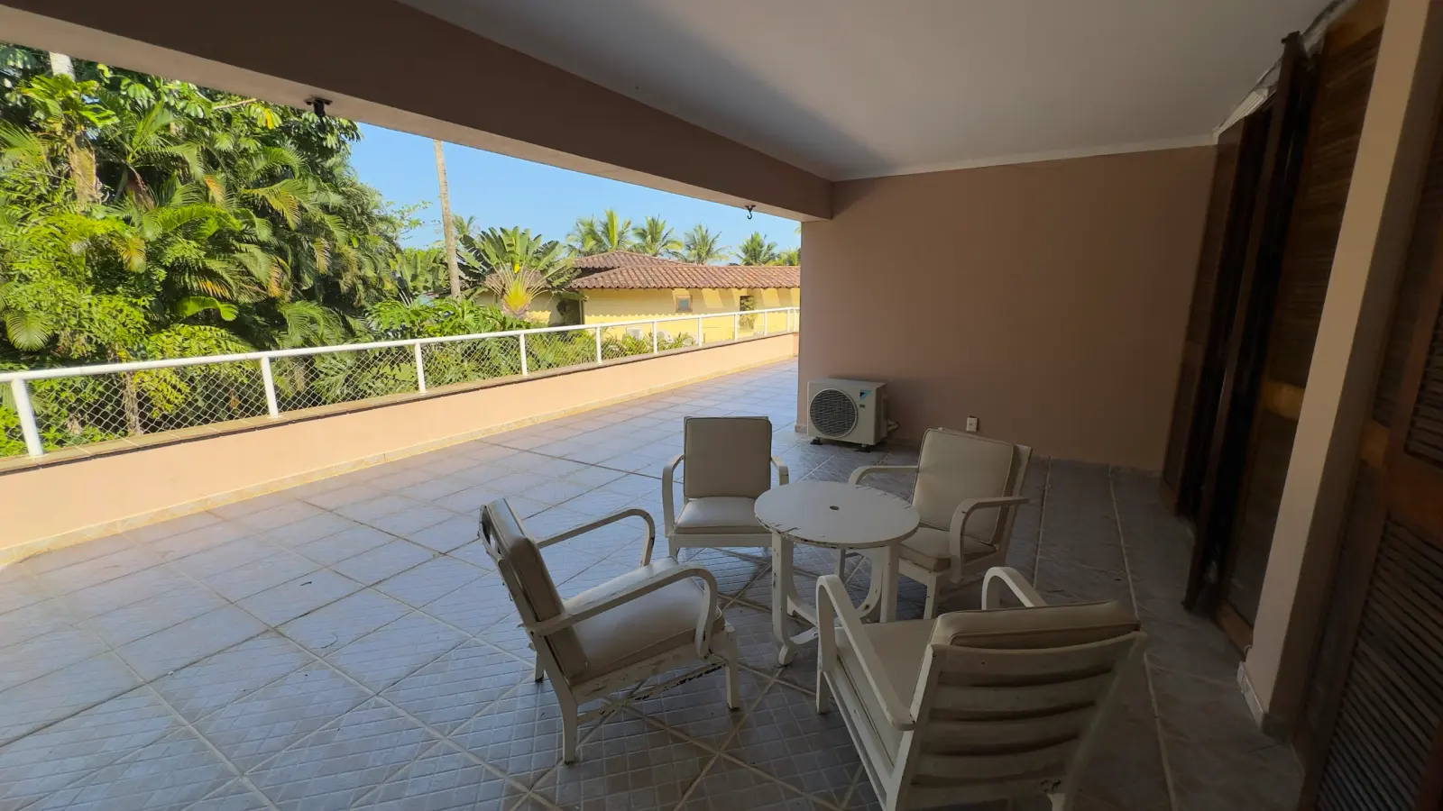 Casa no condominio Iporanga praia de São Pedro para locação temporada (27)