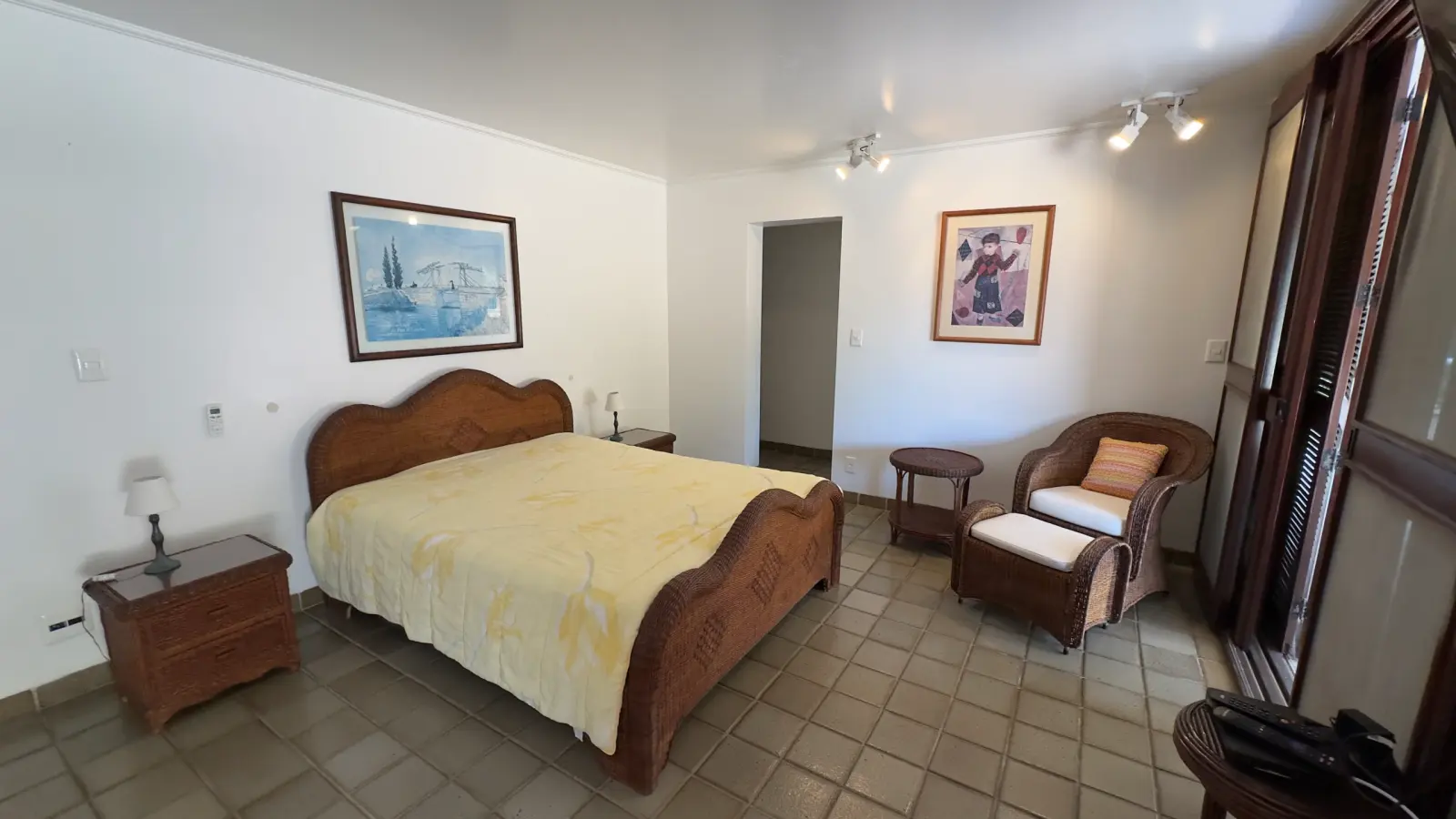 Casa no condominio Iporanga praia de São Pedro para locação temporada (24)