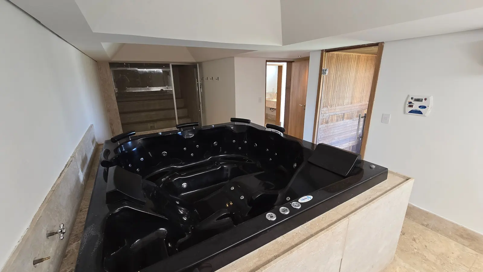 Suíte 9 — Fazenda Boa Vista, Porto Feliz, à venda e para locação, Casa