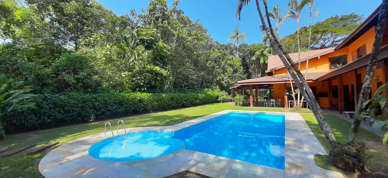 Área externa 12 — Iporanga, Guarujá, para temporada, Casa