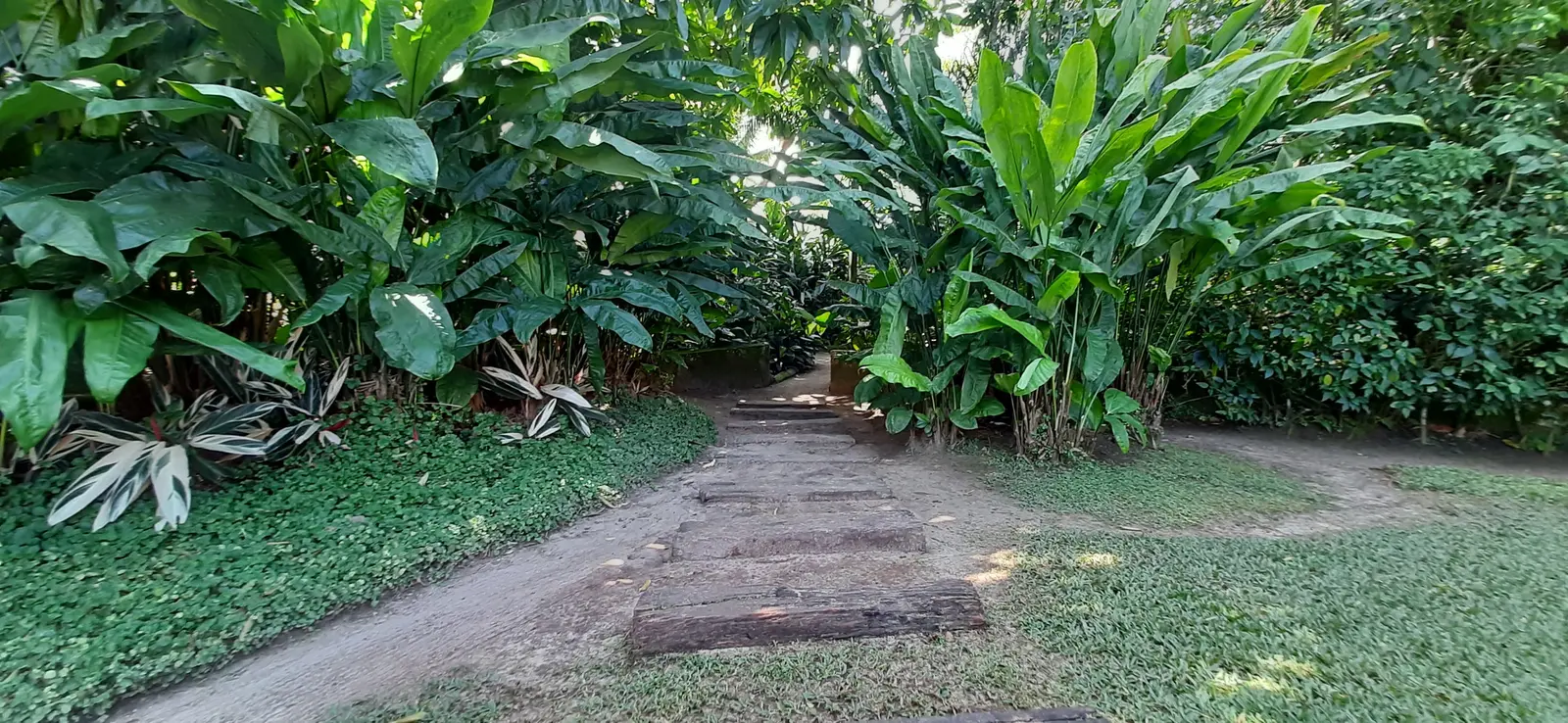Área externa 13 — Iporanga, Guarujá, para temporada, Casa