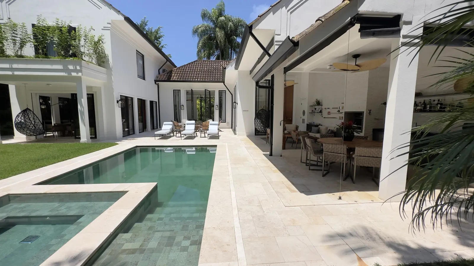Área externa 2 — Iporanga, Guarujá, à venda, Casa