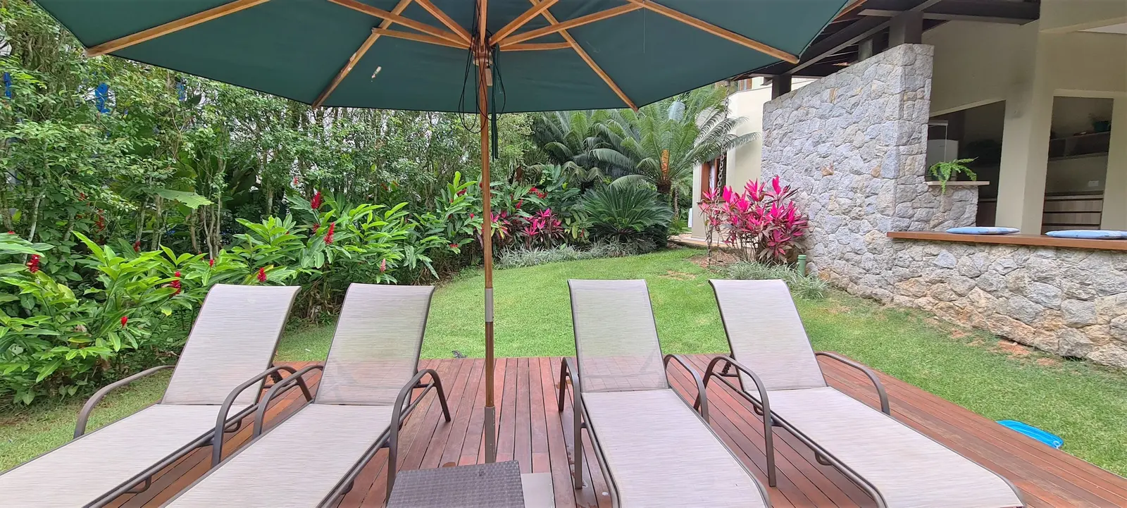 Área externa 3 — Iporanga, Guarujá, para temporada, Casa