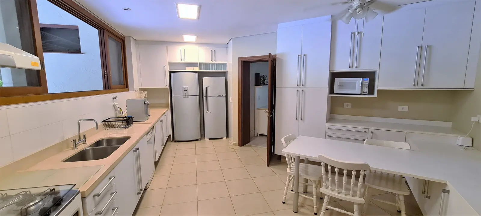 Área de serviço — Iporanga, Guarujá, para temporada, Casa