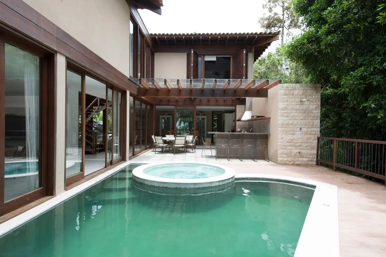 Área externa 3 — São Pedro, Guarujá, para temporada, Casa