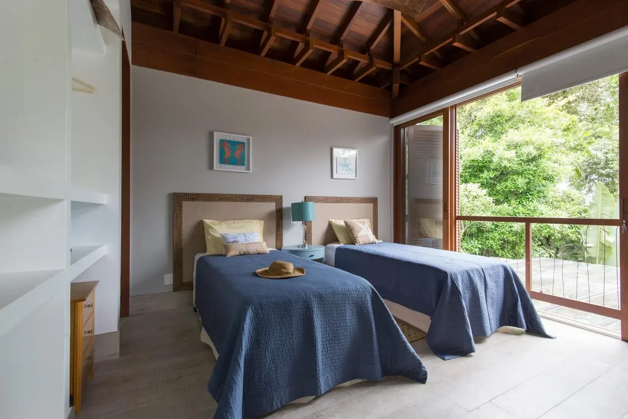 Suíte 9 — São Pedro, Guarujá, para temporada, Casa