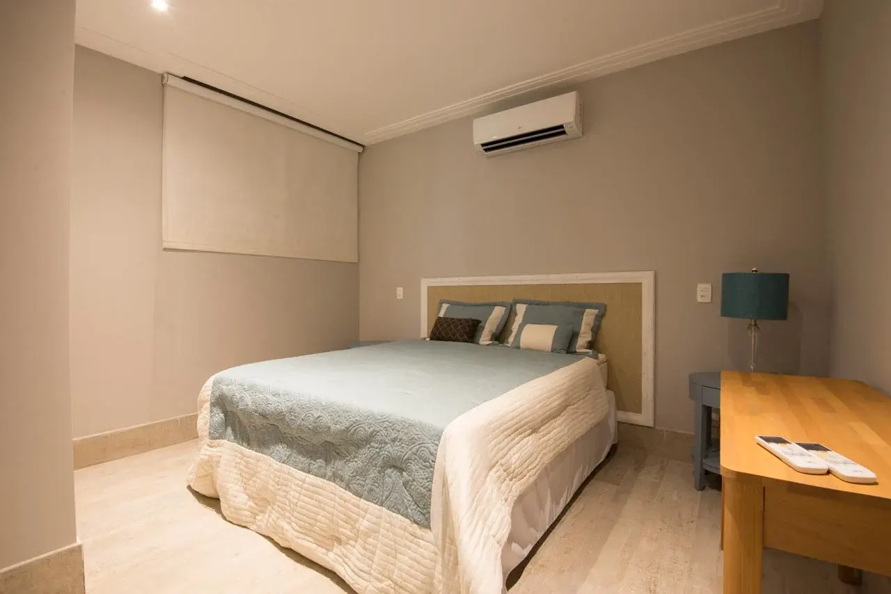Suíte 1 — São Pedro, Guarujá, para temporada, Casa