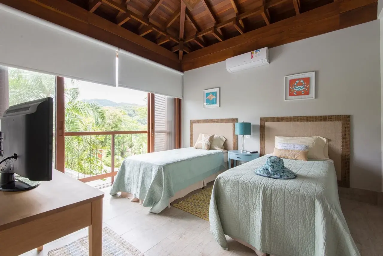 Suíte 13 — São Pedro, Guarujá, para temporada, Casa