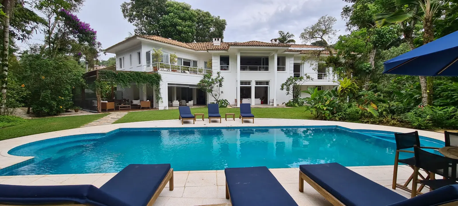 Área externa 17 — Iporanga, Guarujá, para temporada, Casa