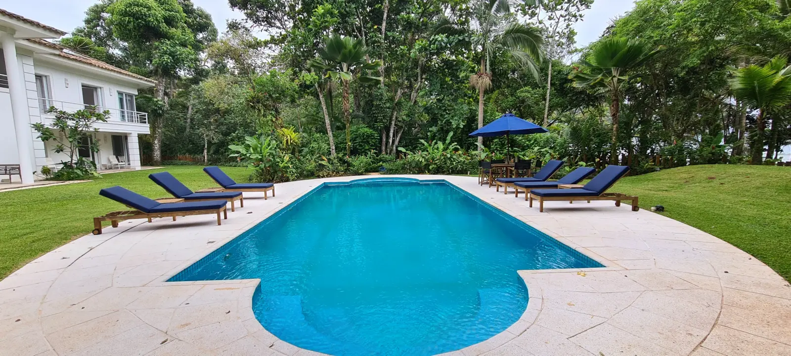 Área externa 12 — Iporanga, Guarujá, para temporada, Casa