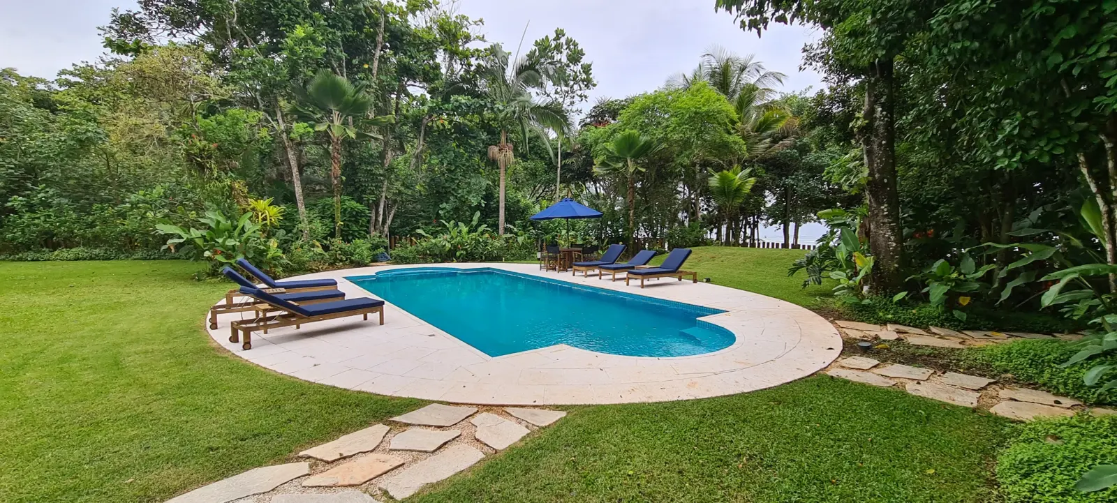 Área externa 11 — Iporanga, Guarujá, para temporada, Casa