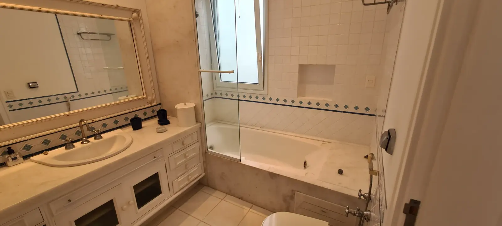 Suíte 10 — Iporanga, Guarujá, para temporada, Casa