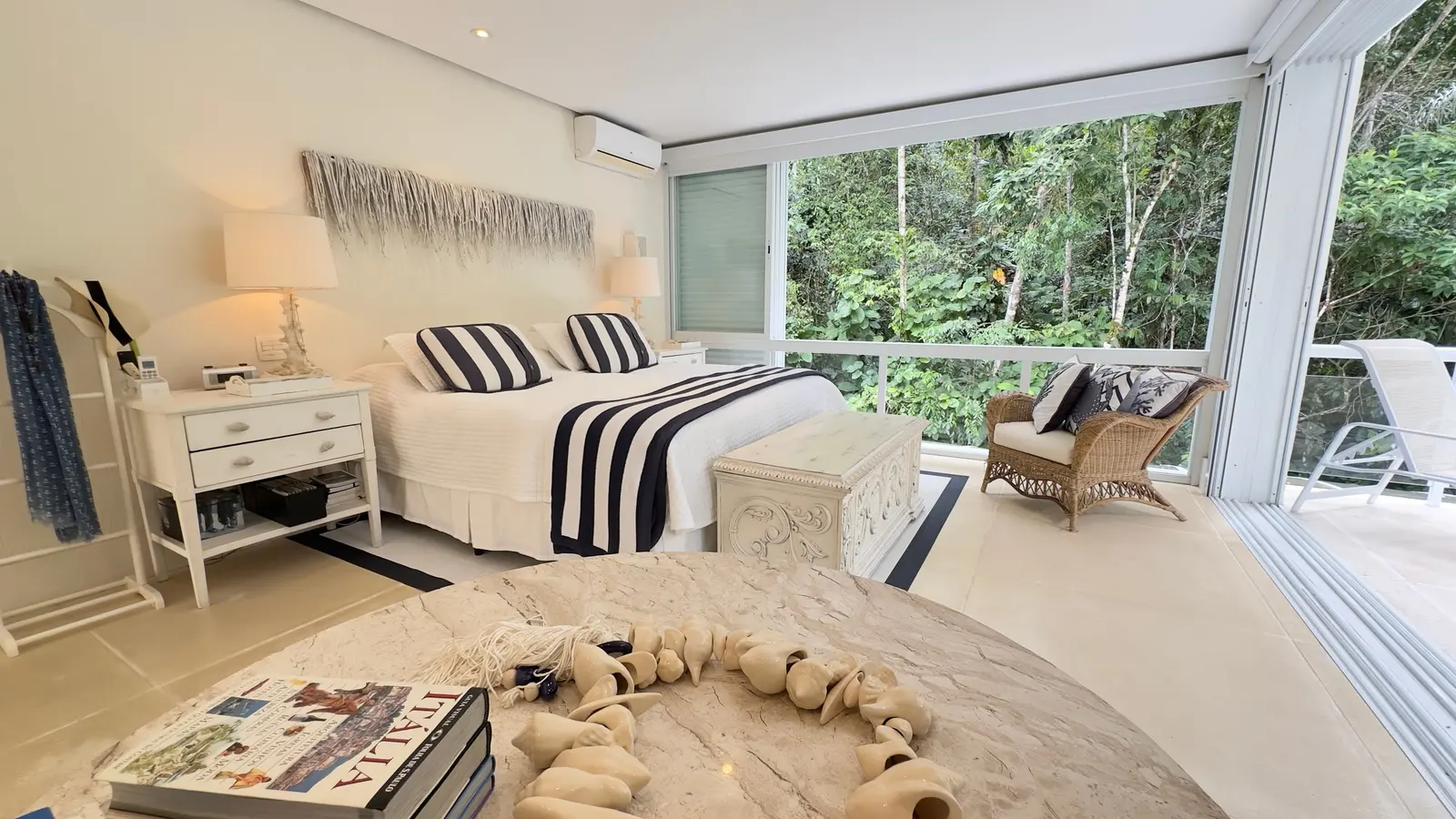 Suíte 12 — Iporanga, Guarujá, à venda e para locação, Casa