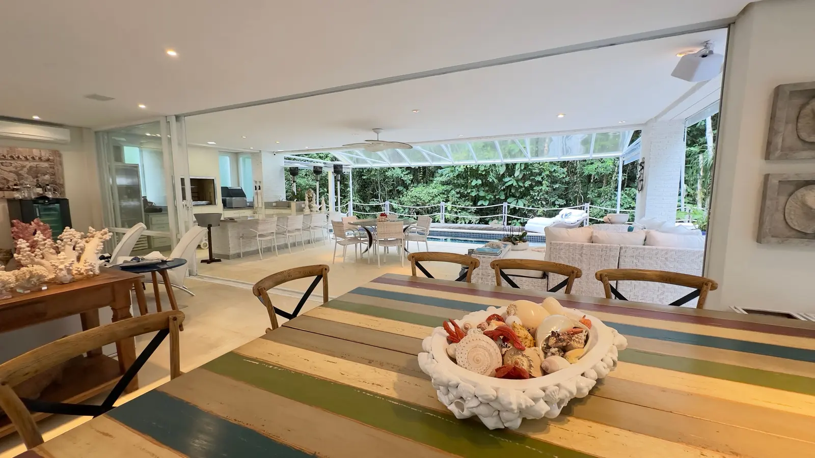 Ambiente interno 1 — Iporanga, Guarujá, à venda e para locação, Casa
